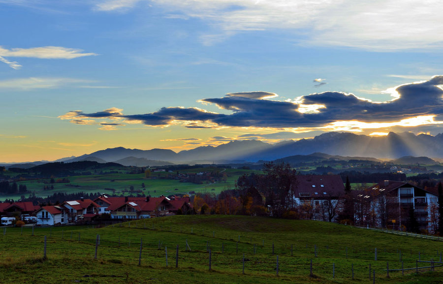 他山之石丨德國(guó)鄉(xiāng)村綠色低碳轉(zhuǎn)型：對(duì)中國(guó)縣域綠色低碳轉(zhuǎn)型有何啟示？