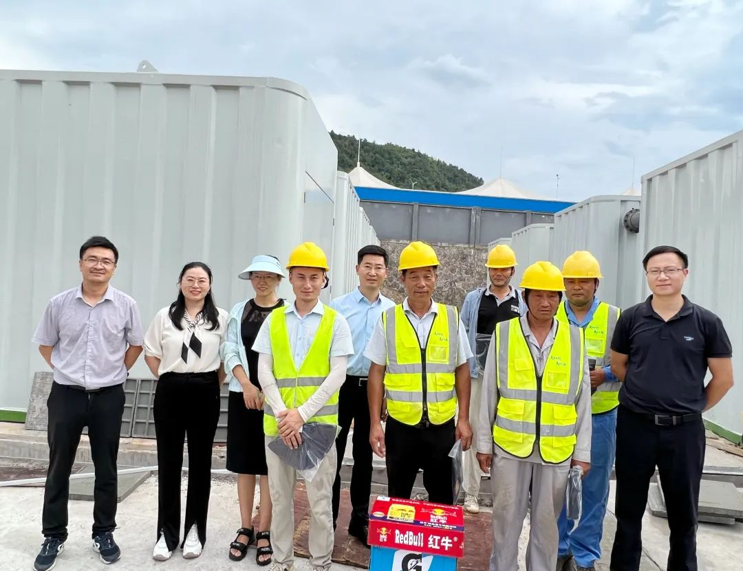 商達(dá)公用工會(huì)開(kāi)展“盛夏送清涼”慰問(wèn)活動(dòng)