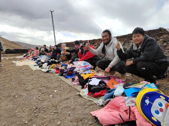 衣暖同心 與愛同行 | 商達(dá)公用愛心捐贈(zèng)公益活動(dòng)