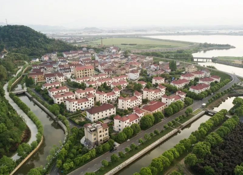 如何推進(jìn)農(nóng)村人居環(huán)境整治？看浙江“千萬工程”七大經(jīng)驗